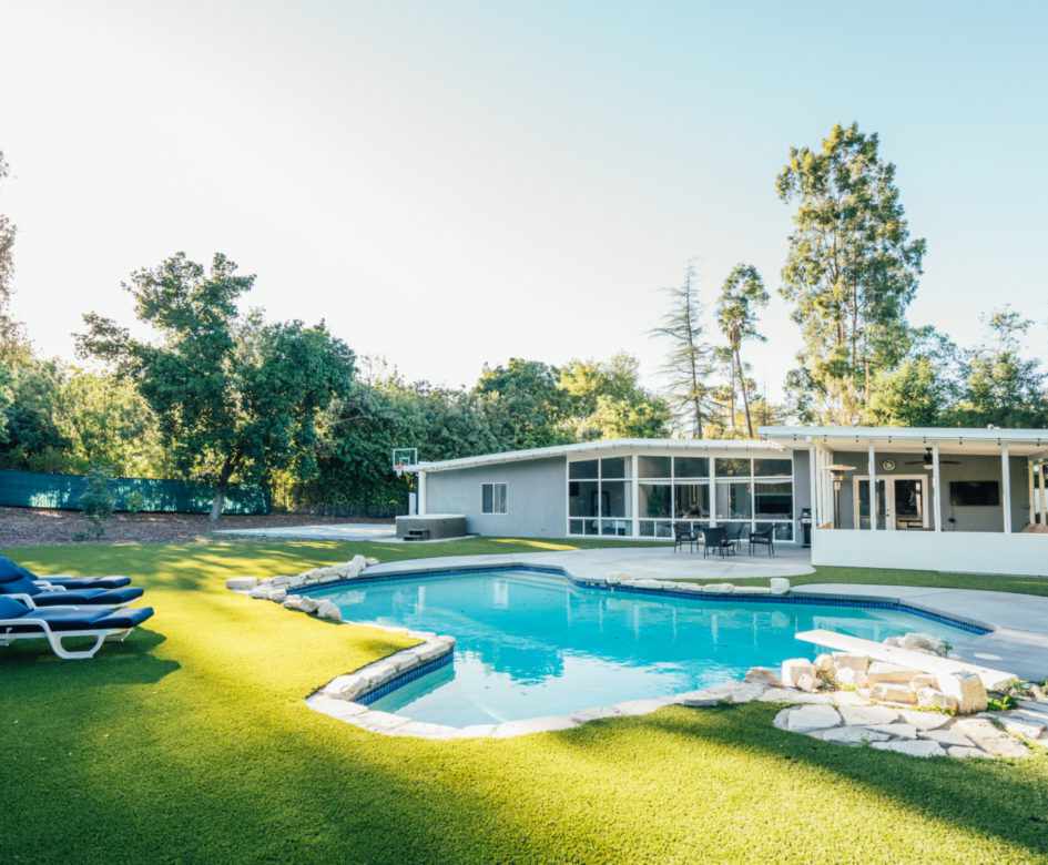 Hillside boutique luxury rehab residence exterior in Tarzana Los Angeles